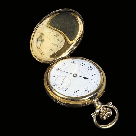Orologio da tasca Waltham in oro 14kt., con cassa incisa a motivi fogliati e...