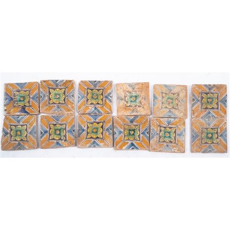 MANIFATTURA SICILIANA XIX SECOLO, 12 mattonelle in maiolica