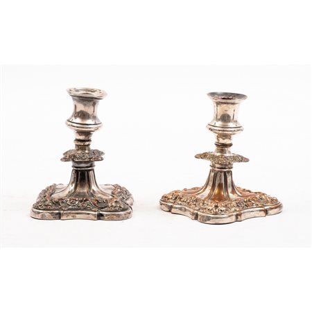 MANIFATTURA INGLESE DEL XIX SECOLO, Coppia di monocera