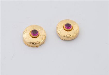 Paio di copribottoni da sparato in oro giallo 18K, ciascuno di forma...