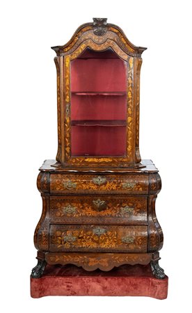 Vetrina con cassettiera intarsiata - Olanda, XVIII secolo