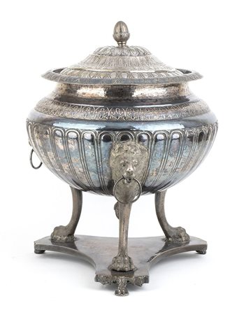 Coppa con coperchio in argento - Napoli, 1832-1872