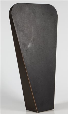 ZAZA MICHELE (n. 1948) Cos'è qui?. 1994. Legno. Cm 28,00 x 52,00 x 9,50....