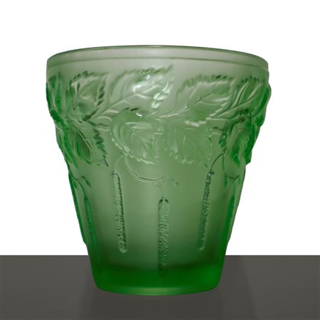 Vaso Barolac in vetro verde Bohemia, Late 19° secolo 