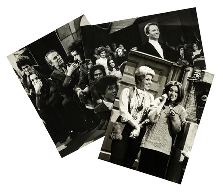 Raccolta di 300 fotografie di programmi RAI e personaggi dello spettacolo.  Anni '60/'70 del XX secolo.