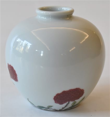 Cina vasetto in porcellana decorato con 