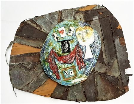 Terracotta smaltata (circa cm 40x39)firmata R. Siviola, montata su pannello (ci