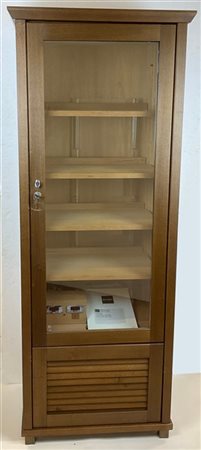 Vetrina in legno ad un'anta con vetro per la conservazione di sigari dotata di