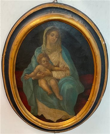 Scuola del secolo XVIII
"Madonna con Bambino"
olio su tela ovale (cm 74,5x63)
i