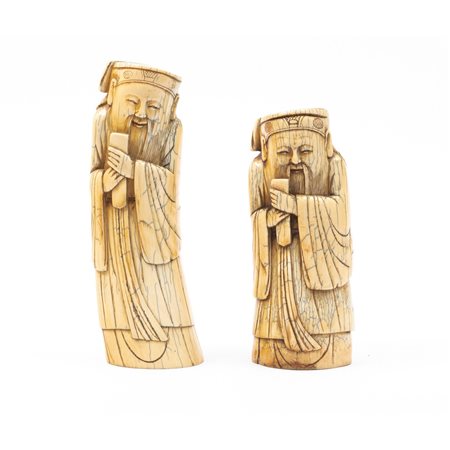 MANIFATTURA ORIENTALE XIX SECOLO, Coppia di sculture 'Saggi'