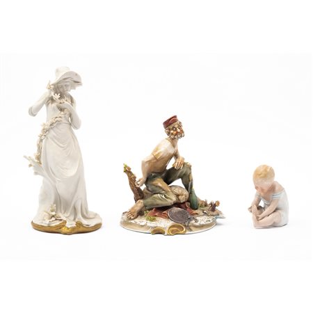 TRE SCULTURE in biscuit