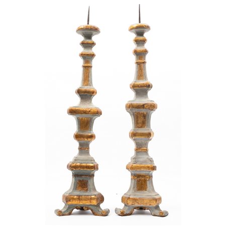 MANIFATTURA ITALIANA DEL XIX SECOLO, Coppia torcieri