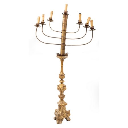 TORCIERE in legno dorato con candelabro in ferro