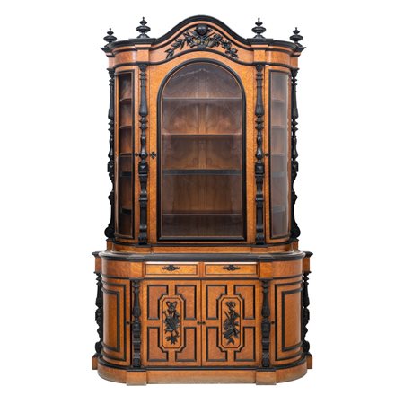MANIFATTURA FRANCESE DEL XIX SECOLO, Grande credenza