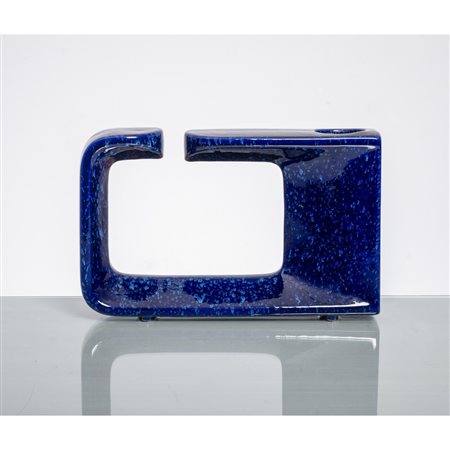 PRODUZIONE ITALIANA 1970 ca., Vaso in ceramica