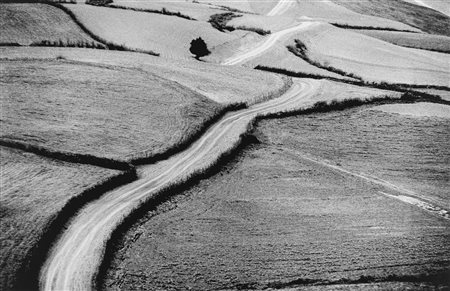 Abbas Kiarostami (1940-2016)  - Roads, 1989