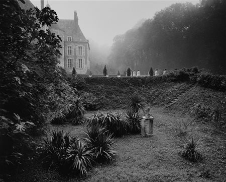 Mimmo Jodice (1934)  - Meung, le château, 1984