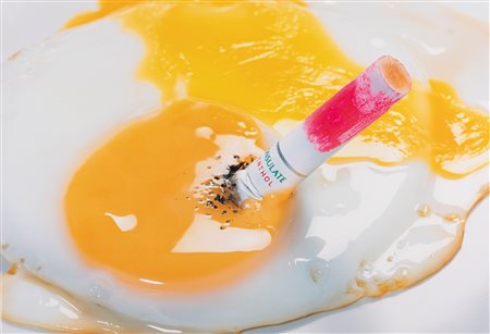 Miles Aldridge (1964)  - Red Marks #1, dal portfolio "Carousel", 2003