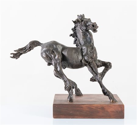 AUGUSTO MURER (Falcade 1922 - Padova 1985) "Cavallo", 1980. Scultura in...