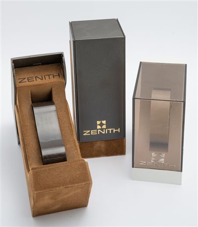 Zenith scatole, anni 70 Lotto con tre scatole d'epoca Zenith. New-old-stock.