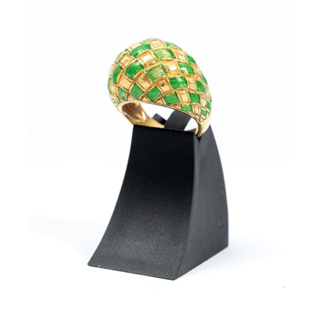 ANELLO in oro giallo 18 KT e smalti verdi