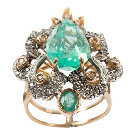 ANELLO in oro giallo 9 KT e argento con diamanti e smeraldi