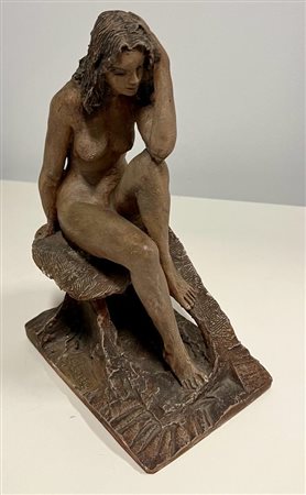 BASSO ANGELO Rimini (RN) 1943 Nude female figure Scultura in terracotta...