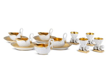 Manifattura di Dagoty, Parigi, inizio secolo XIX. Gruppo di cinque tazze in fog