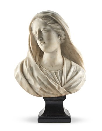 Scultore del secolo XVIII. Mezzobusto della Vergine, marmo statuario (h. cm 36)