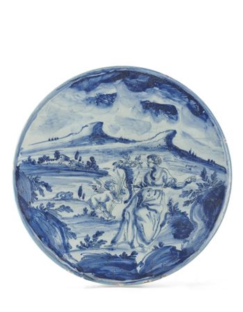 Manifattura ligure, secolo XVIII. Alzata in maiolica dipinta in monocromia blu
