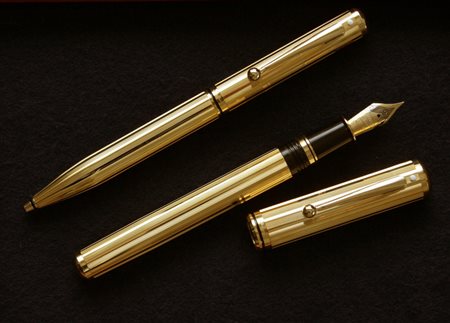 Sheaffer Timeless Connaisseur stilografica con penninno oro 18k + penna a...