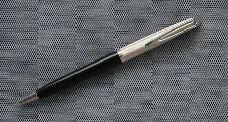 Waterman Gentleman Plaqué penna a sfera - lacca nera cappuccio laminato argento