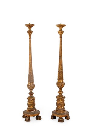  Coppia di torciere in legno dorato, XIX secolo