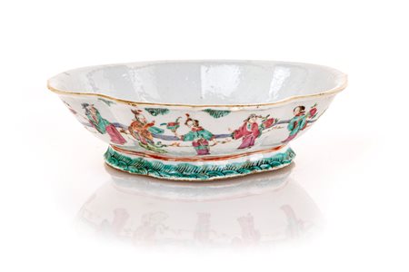  Ciotola ovale in porcellana, Cina, fine dinastia Qing