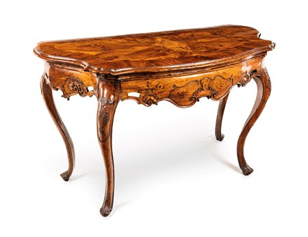  Console Luigi XV in noce e radica, Venezia, XVIII secolo