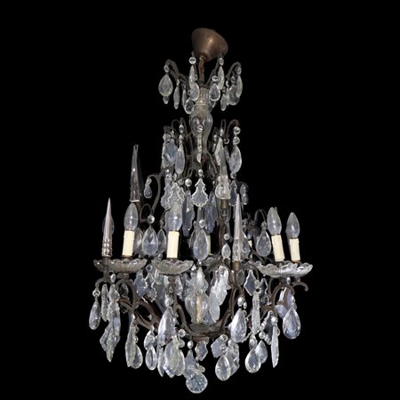 Lampadario con struttura in metallo, brindoli in vetro molati a mano, 8 luci, Primi 20° secolo 