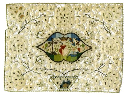 Arte conventuale prima metà del XIX secolo, Papier roulé con Sacro Cuore, corona, croci e catena. 1850 ca.