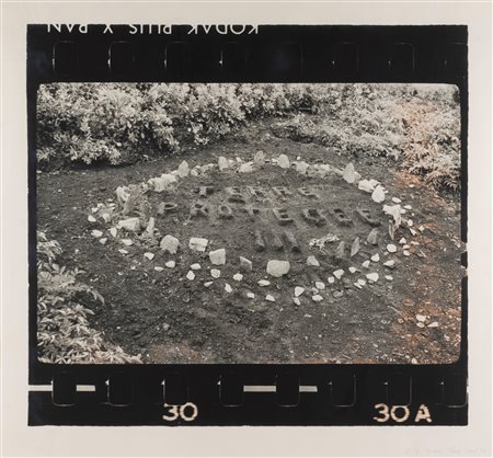Gina Pane (Biarritz 1939-Parigi 1990)  - Terre protégée III, 1971