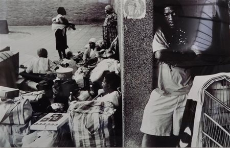 MOTLHALEFI MAHLABE Ordinary in the City, s.d. fotografia b/n cm. 30,5x45,5...