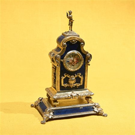 Orologio da tavola in argento, lapis e smalti, Vienna XIX secolo