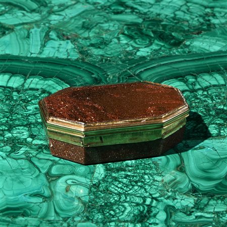 Tabacchiera in oro e avventurina, probabile manifattura italiana della fine del XIX secolo