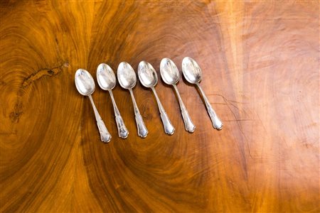 Sei cucchiaini da tè in argento