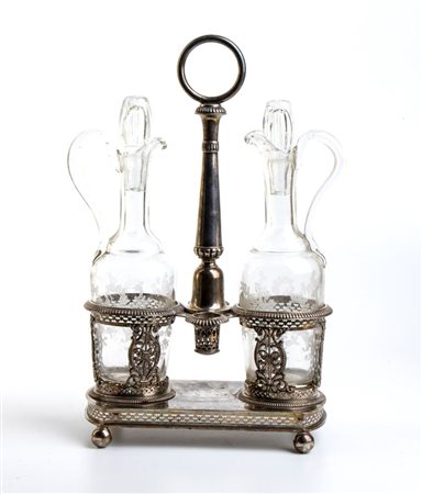  
Acetoliera italiana in argento - XIX secolo 
 