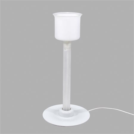 Piero Castiglioni e Roberto Menghi, prod. Fontana Arte Italia, 1981 h. 53 cm.