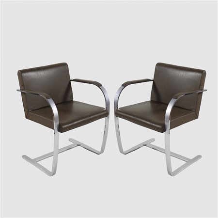 Mies Van der Rohe, prod. Knoll (2) Italia, anni 2000 75x58x50 cm.
