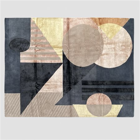 Manifattura orientale XX Sec. 248x306 cm.