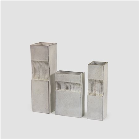 Alessio Tasca (3) Italia, anni 70 h. 31,5-24,5-20 cm.