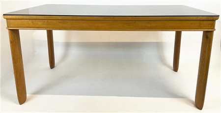 A. SARAGONI Tavolo rettangolare in legno massello con piano in opaline nera. Vog