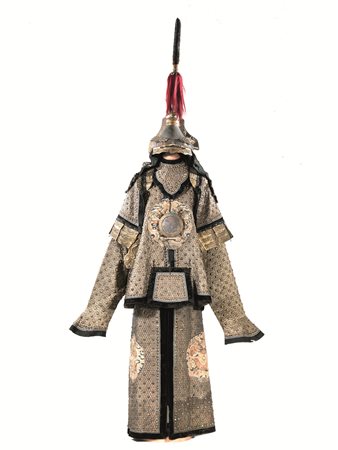 Armatura da cerimonia Cina sec. XIX, in seta e metallo, finemente ricamata e...