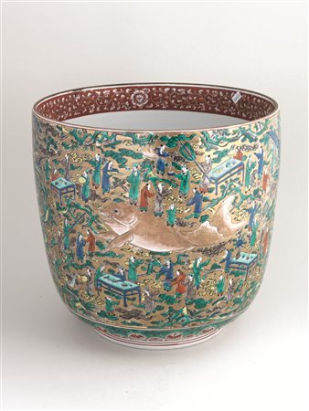 Cachepot, Cina inizi sec. XX, in porcellana, a fondo dorato e riccamente...